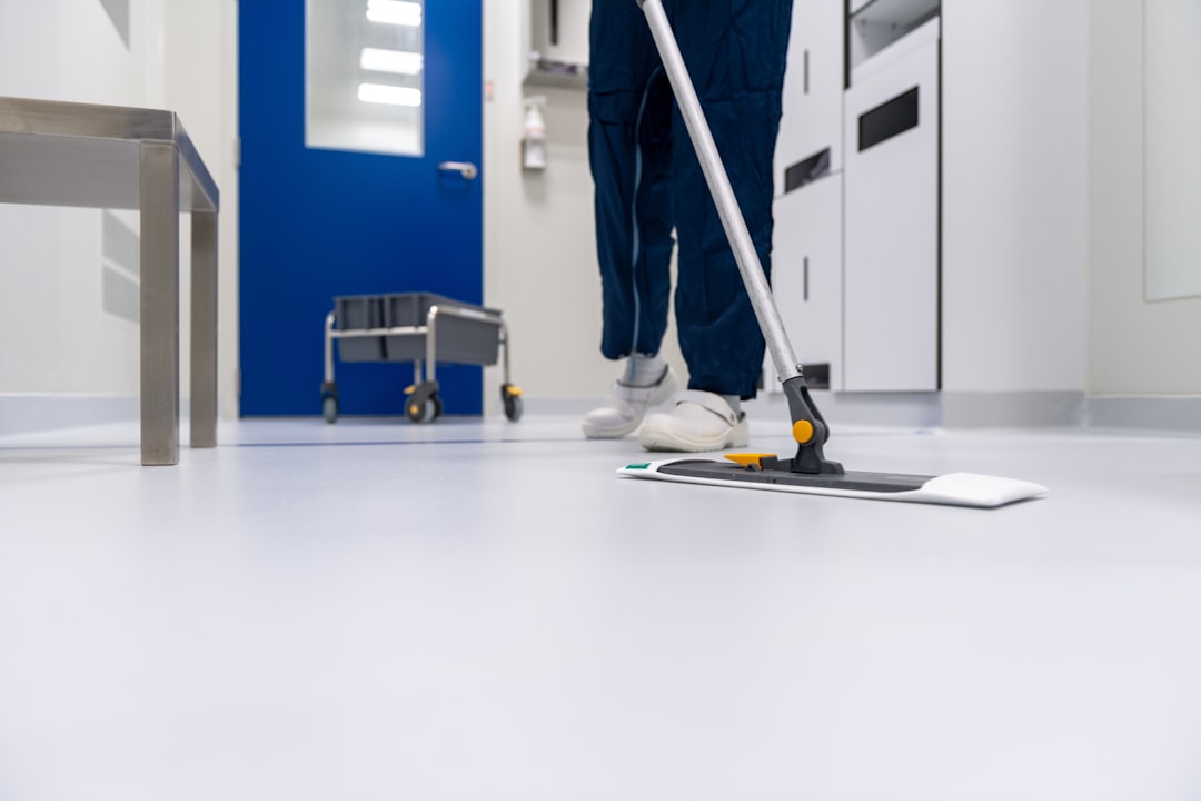 why-choose-us-03 Cleaner cleaning the floor in a laboratory environment